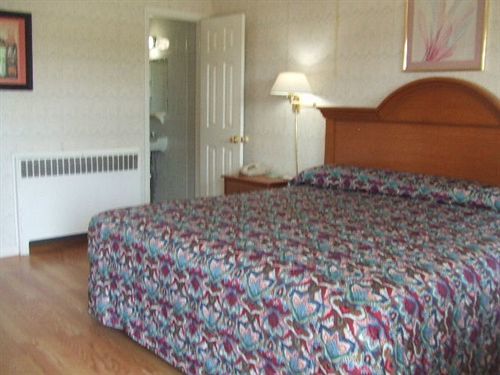 Robin Hood Motel Саратога Спрингс Стая снимка